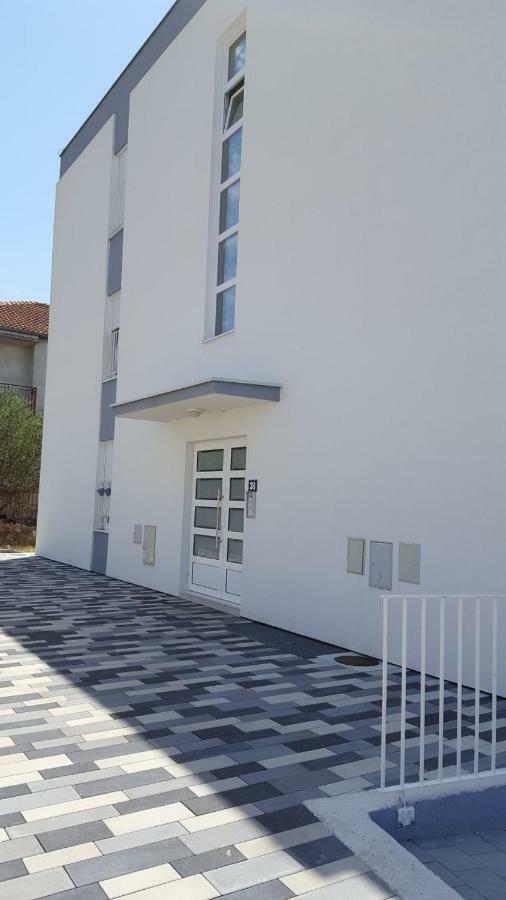 זאדאר Apartman Lika מראה חיצוני תמונה
